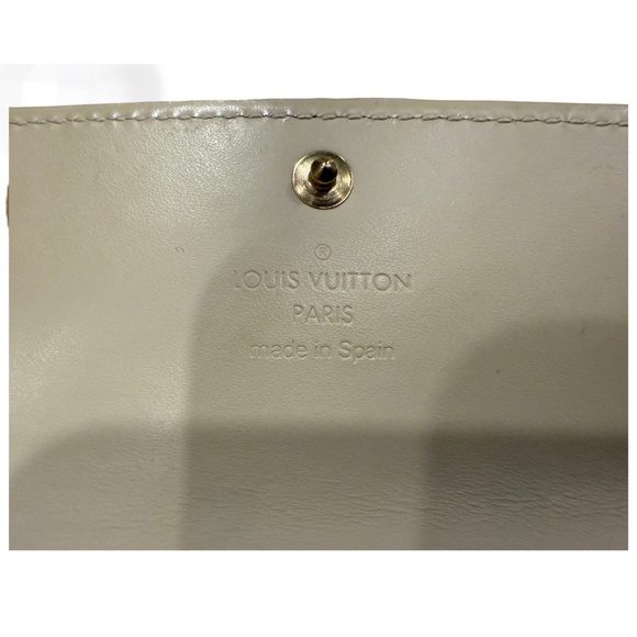 ✨ Authentic Louis Vuitton Vernis Key Chain ✨ - Picture 7 of 8